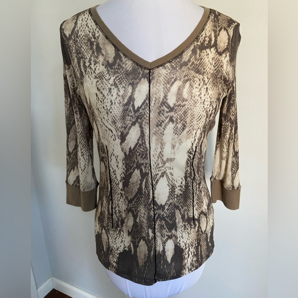 Cream and Brown Fitted Blouse with Cuffed 3/4 Sleeves